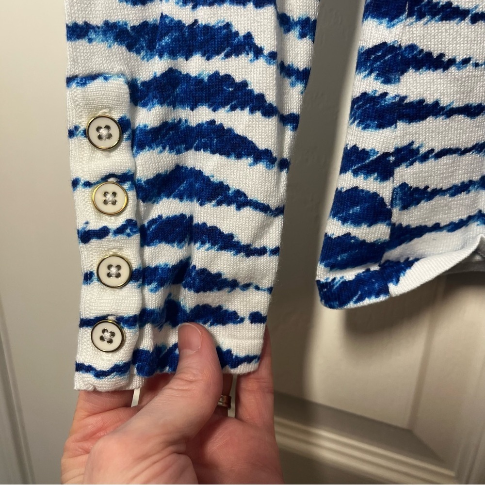 J. McLaughlin Blue and White Ink Striped Women's Crew Neck Sweater Size XS - Picture 3 of 6